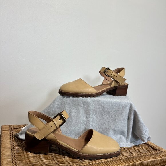 Madewell Tan Leather Sandals - Picture 10 of 11
